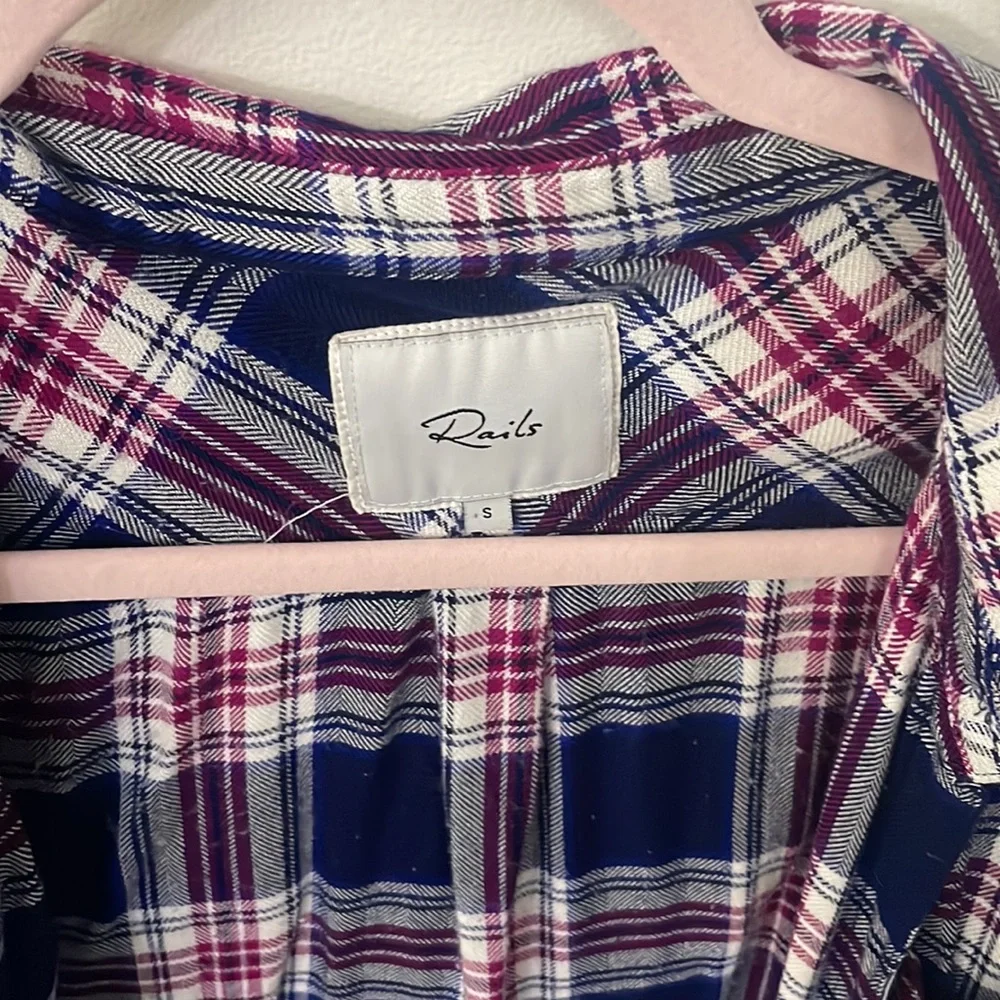 Rails button down - Picture 2 of 3